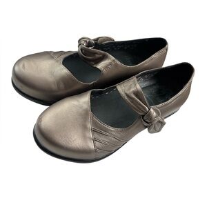 DANSKO AINSLEY MARY JANE BRONZE METALLIC LEATHER SIZE 36 US 5.5-6